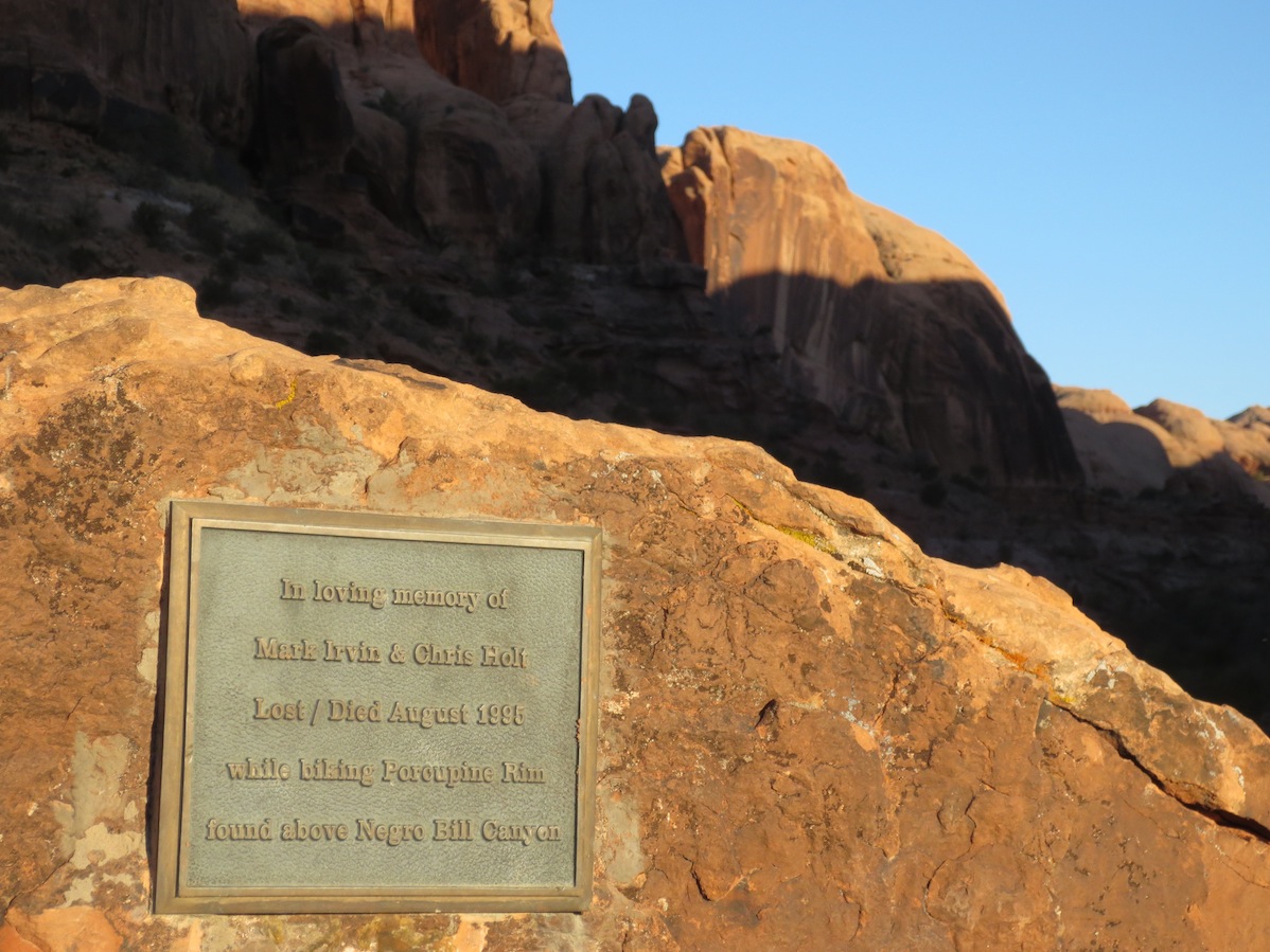 Memorial plaque