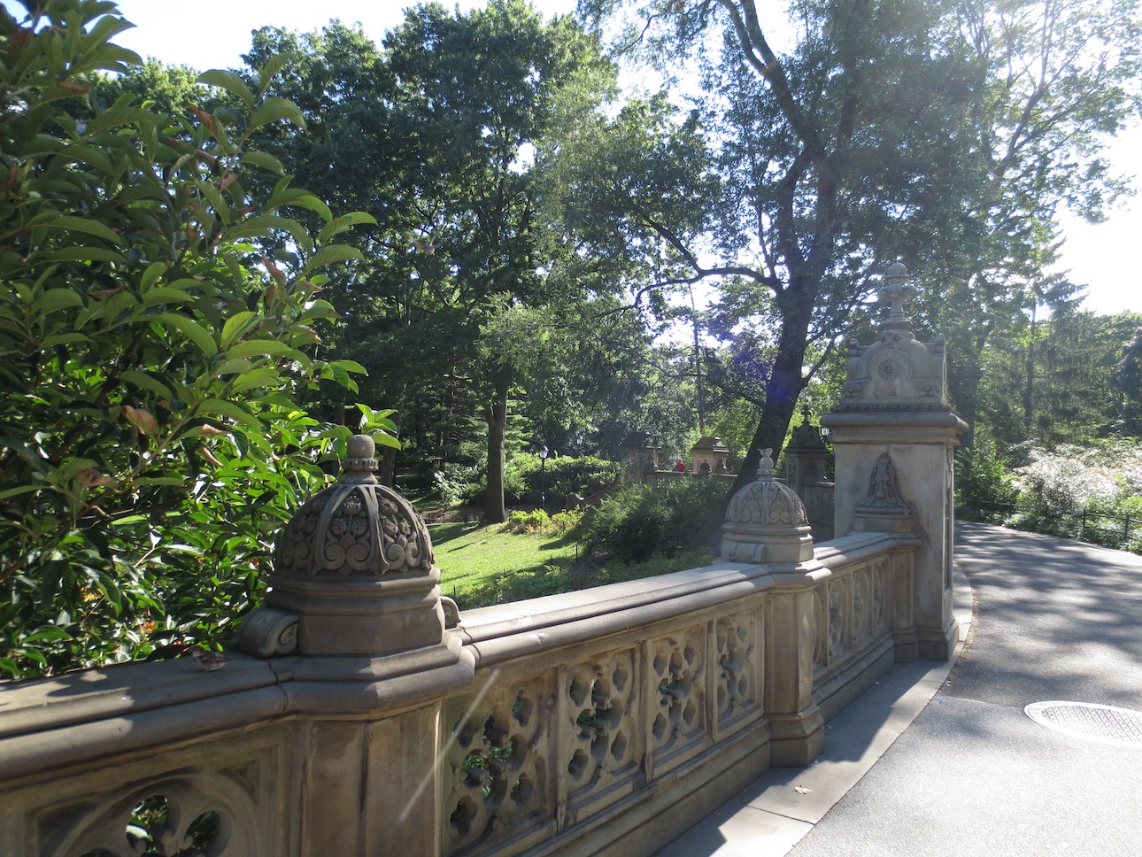 Walkway around the fountain.