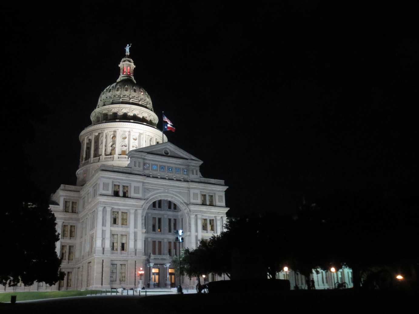 Austin Capitol building at night