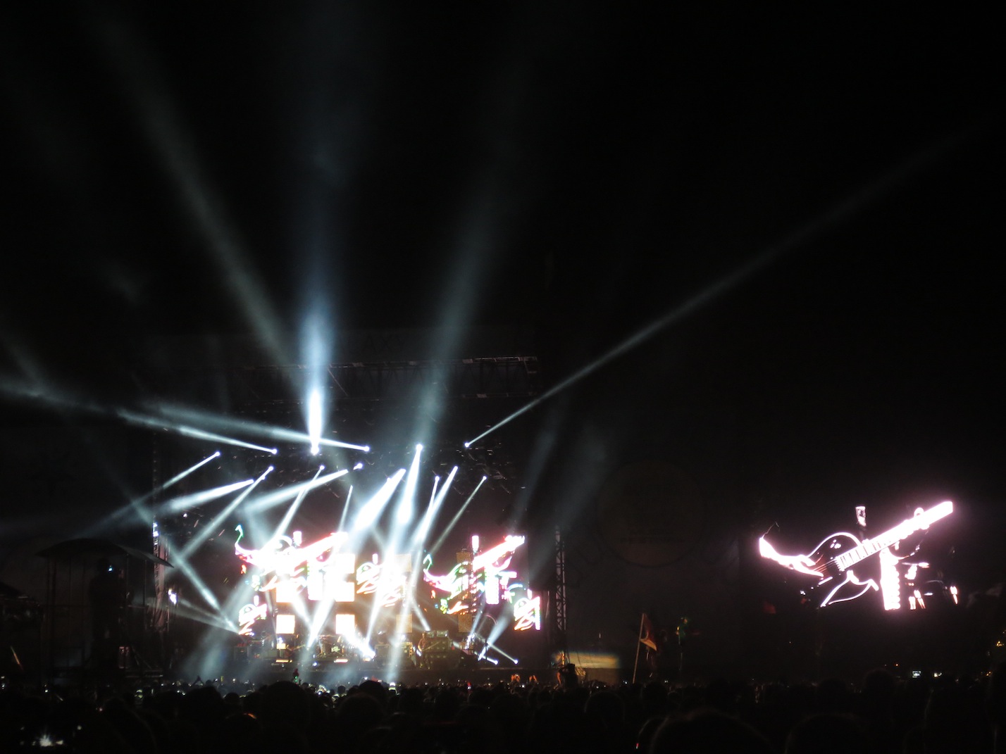 Another Kings of Leon shot.